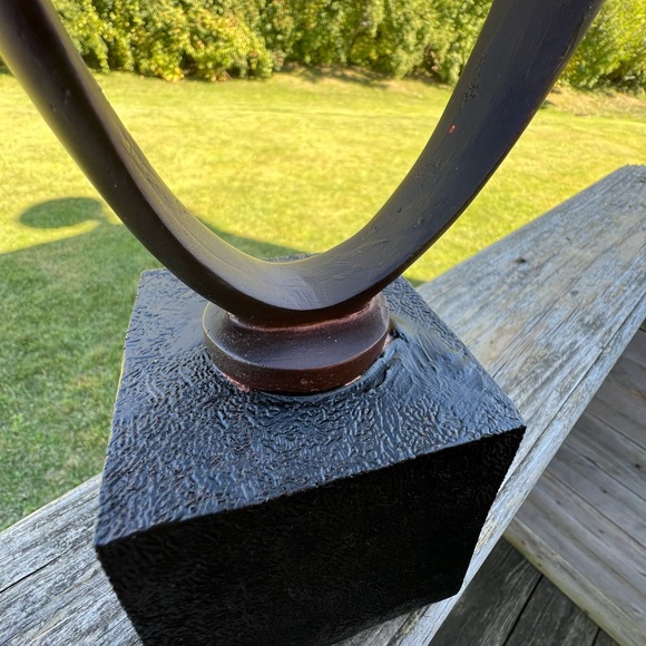 Infinite Knot Swirl sculpture - Picture 5 of 14